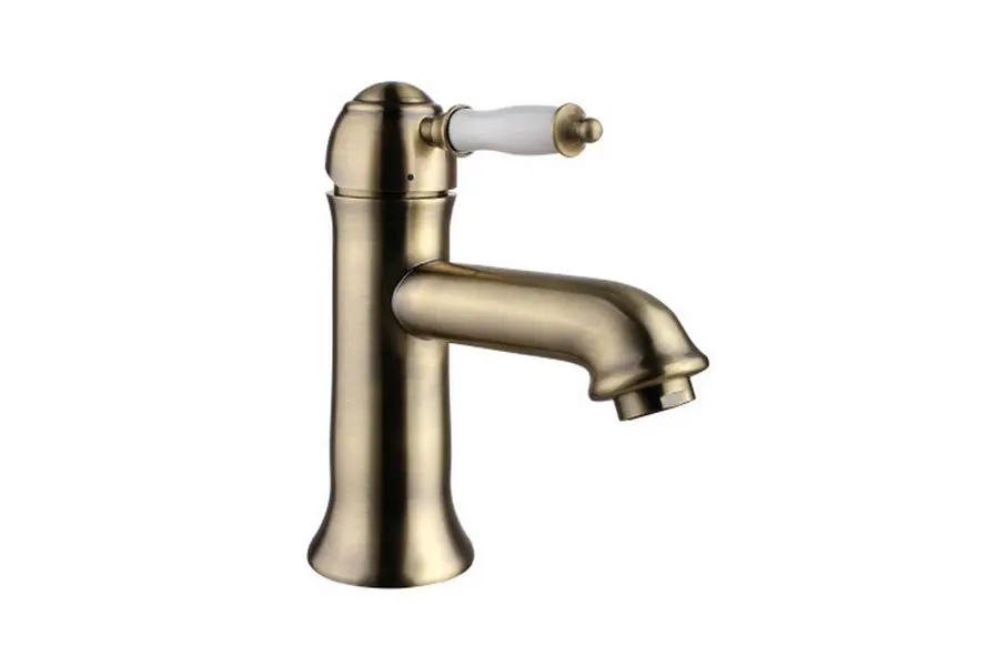 Смеситель для раковины Lemark Villa Бронза LM4806B Смеситель для раковины Lemark Villa Бронза LM4806B